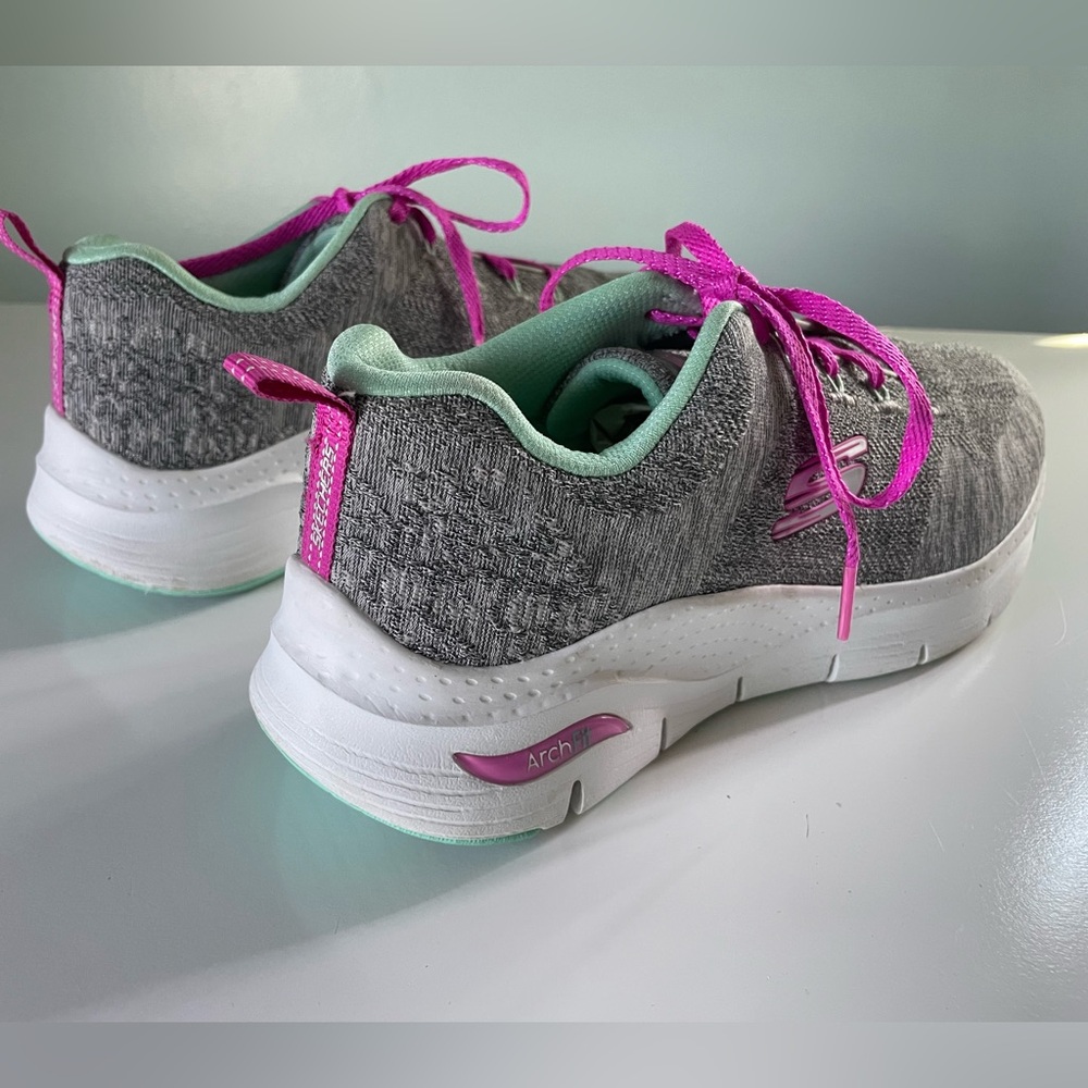 Skechers Arch Fit Air Cooled Size 9W Comfort Shoes Athletic Gray White Pink - Picture 5 of 15